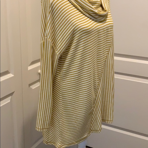 💥New-Cowl Neck Top -Chacha Vente -L💥 - Picture 3 of 6